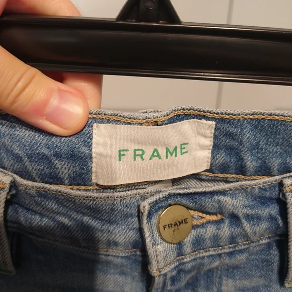 FRAME Le High Straight Jean